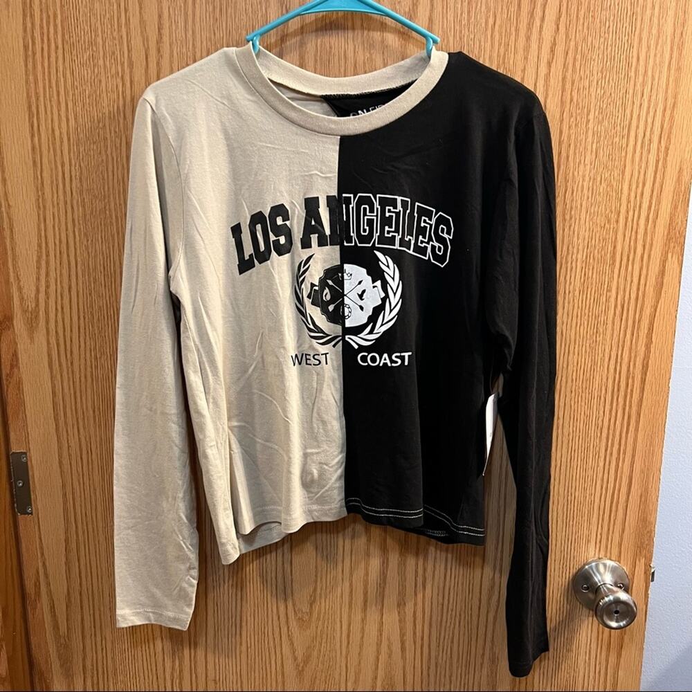 NWT On Fire Los Angeles West Coast Open Back Cropped Tee Shirt Size Medium
